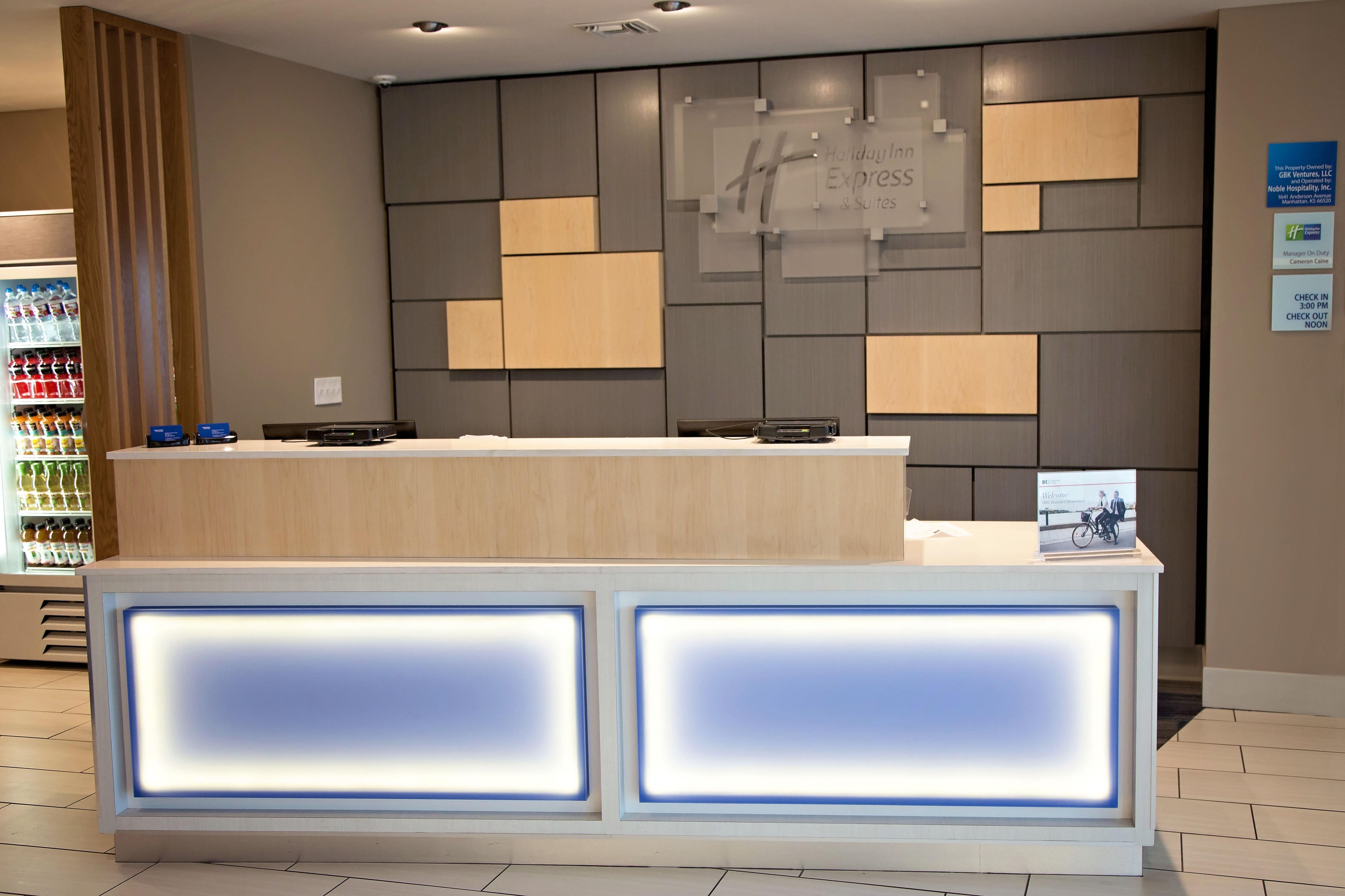 Holiday Inn Express & Suites Great Bend By Ihg Exteriér fotografie