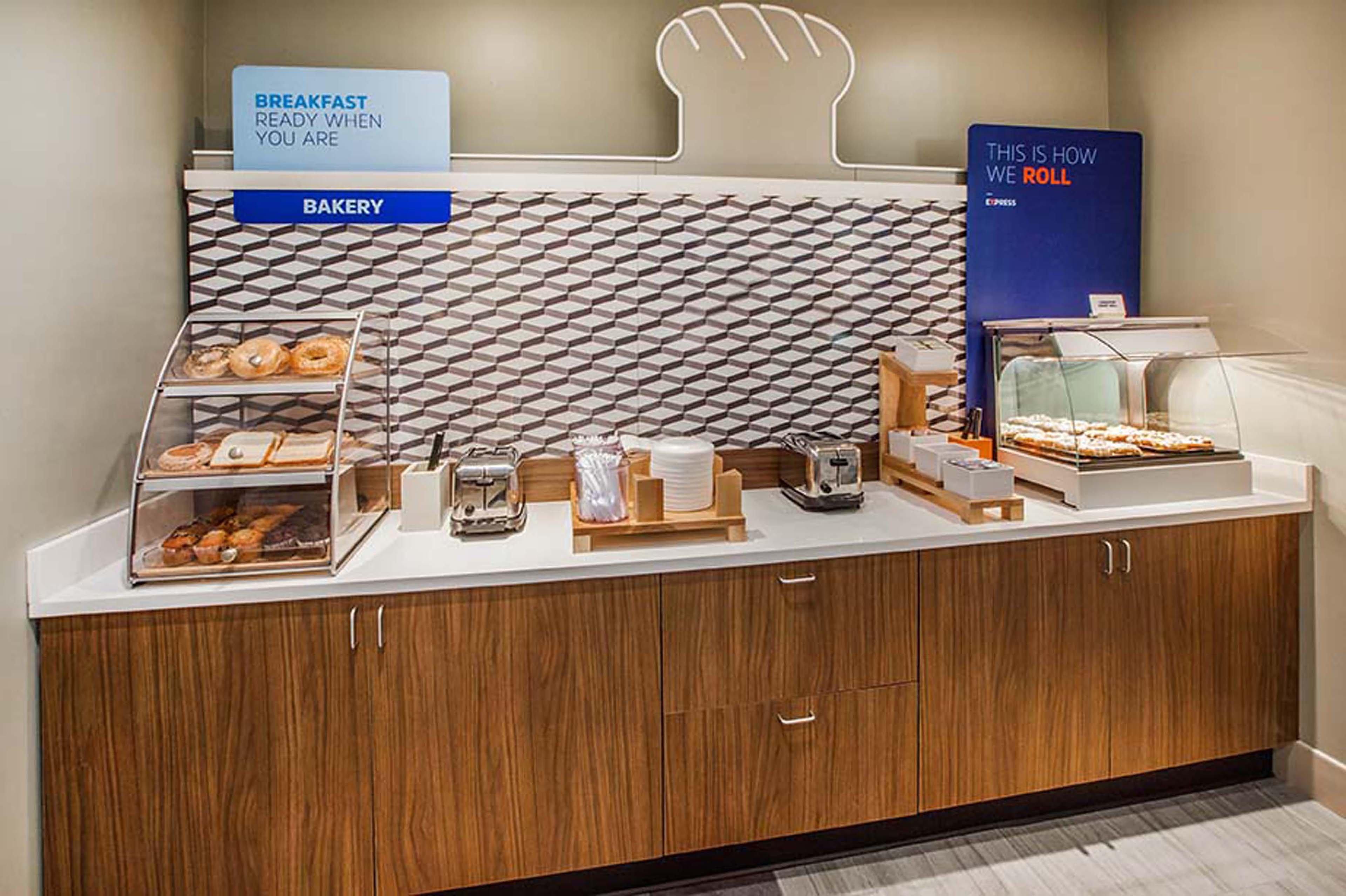 Holiday Inn Express & Suites Great Bend By Ihg Exteriér fotografie